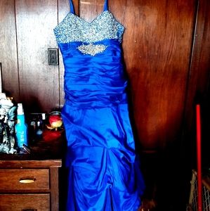 Mac Duggal Prom Dress